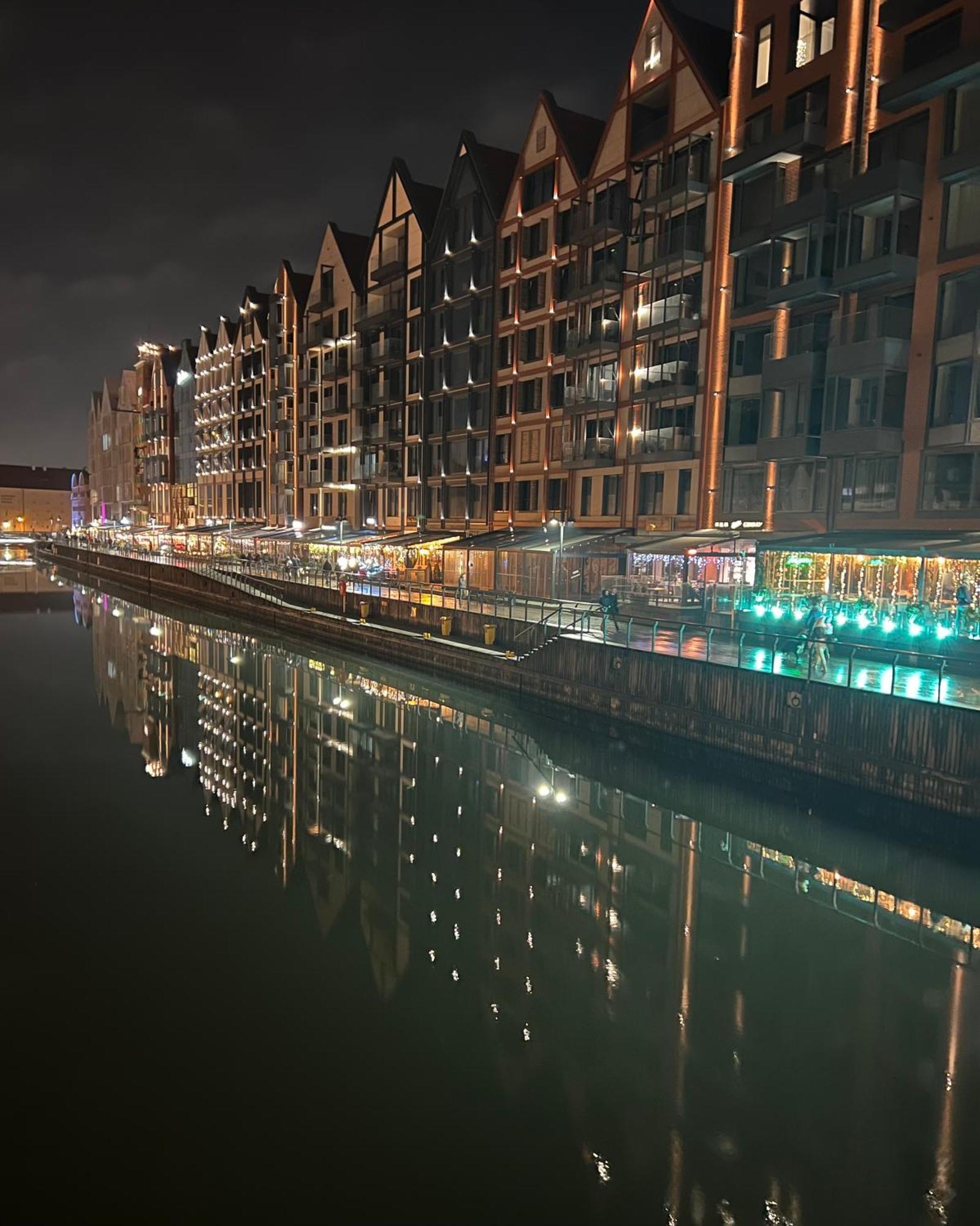 Baltic Riviera Apartments - Luxurious Apartment With Patio And River View Gdańsk Exterior foto