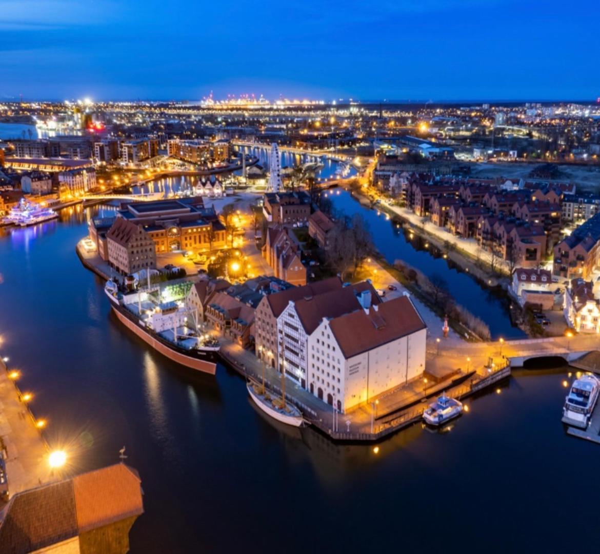 Baltic Riviera Apartments - Luxurious Apartment With Patio And River View Gdańsk Exterior foto